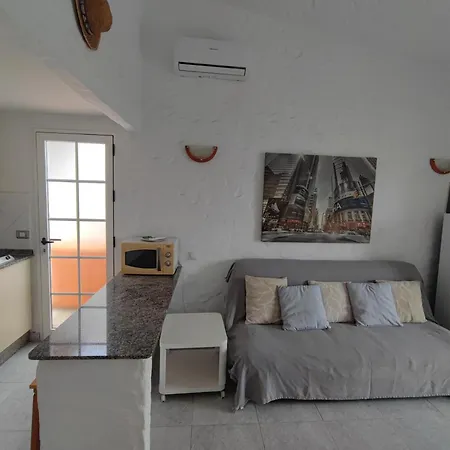 Διαμέρισμα Private Next To Yumbo Center *