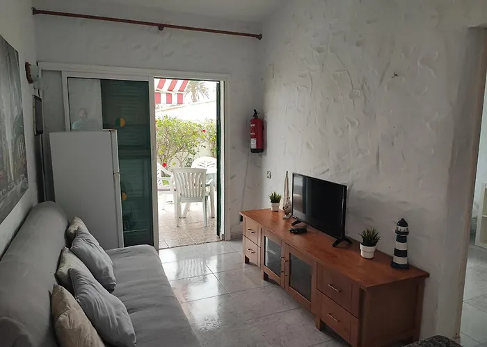 Private Next To Yumbo Center Διαμέρισμα