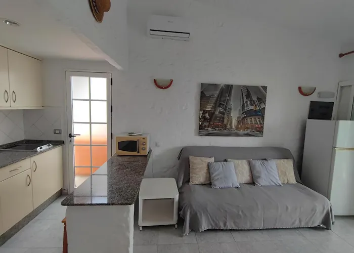 Διαμέρισμα Private Next To Yumbo Center *